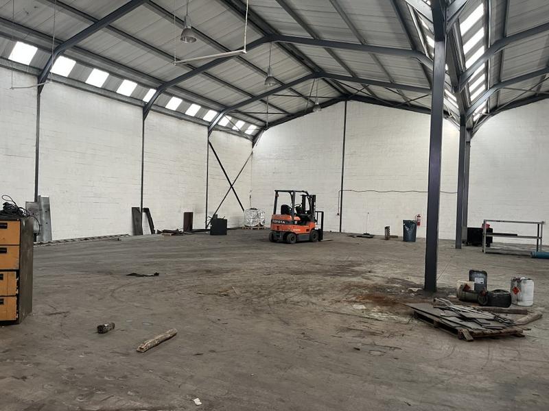 To Let commercial Property for Rent in Killarney Gardens Western Cape